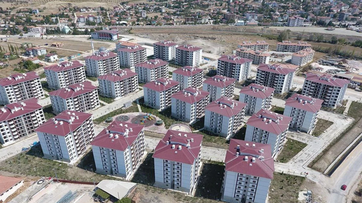 TOKİ'den ucuz konut hamlesi: 163 bin liradan başlıyor!