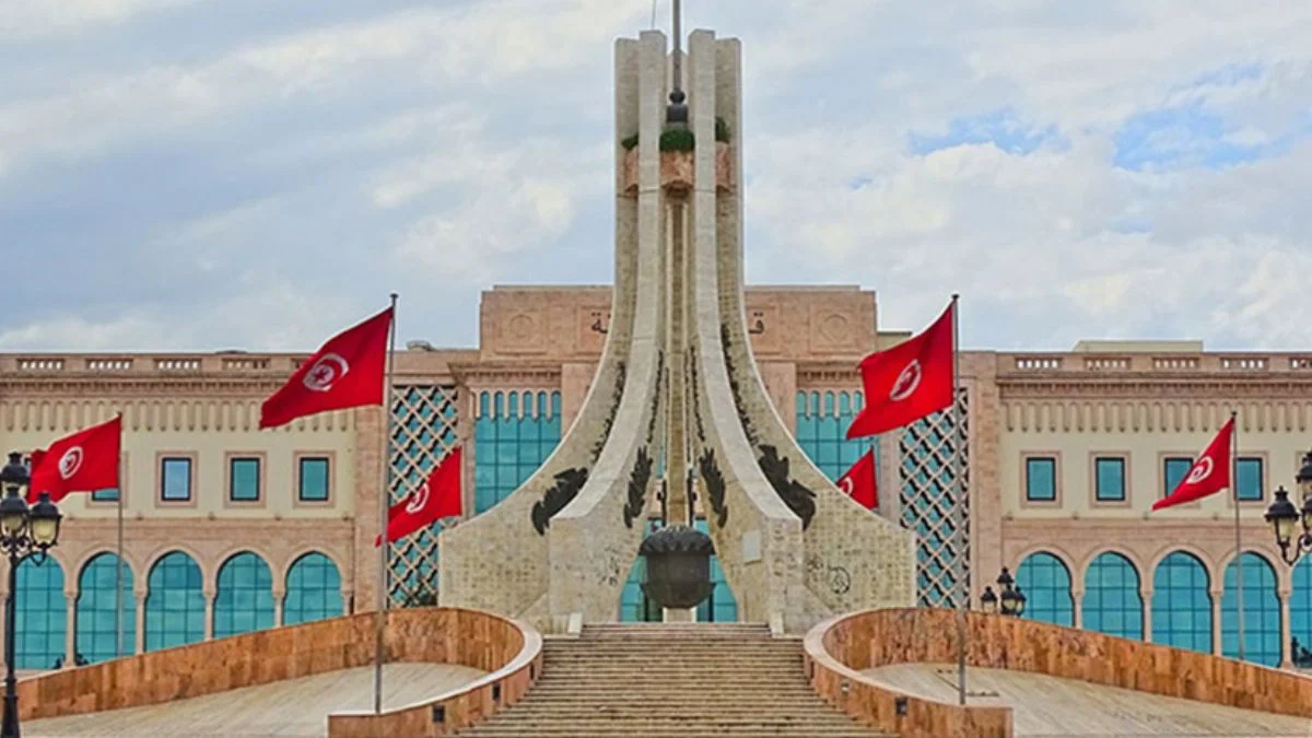 Tunus halkı yarın yeni anayasa için sandığa gidiyor