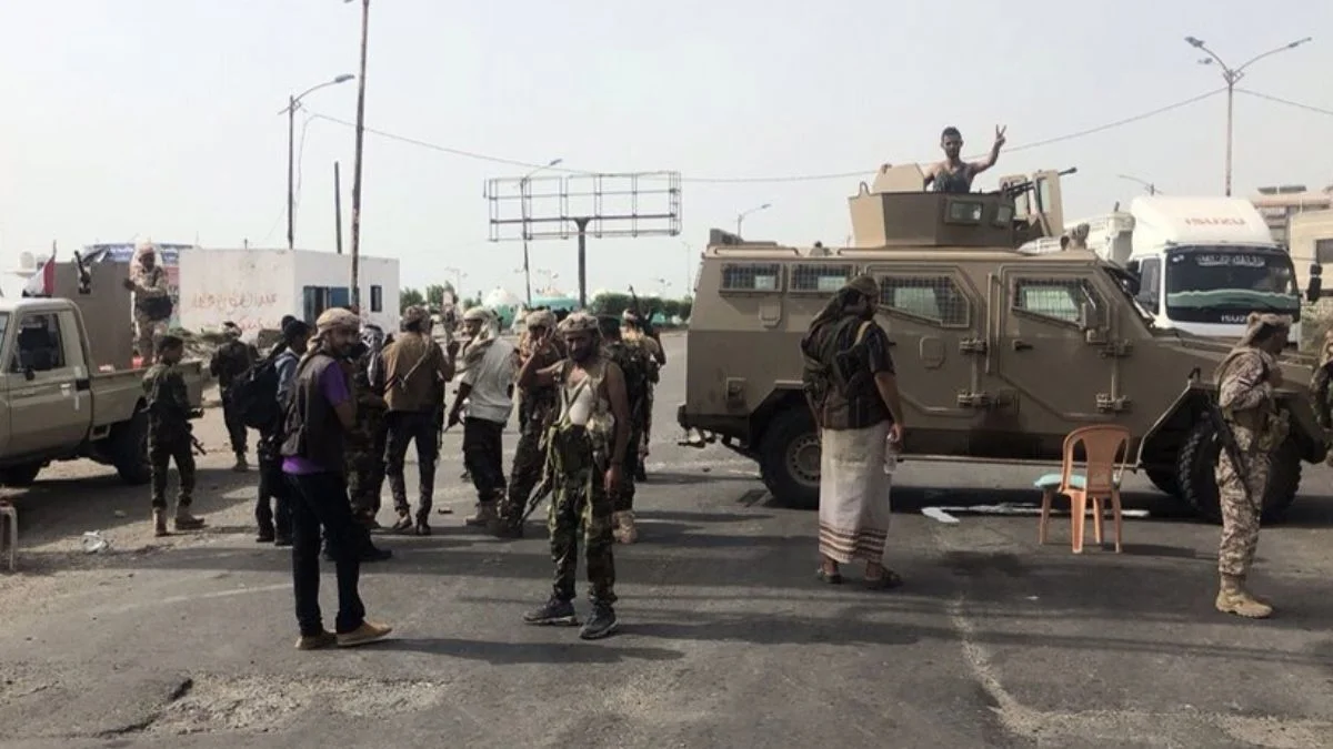 Yemen'de silah deposunda patlama: Ölü ve yaralılar var