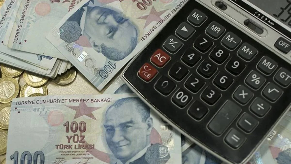 Zamlı Temmuz memur maaşları 7 Temmuz gece yarısı mı yatacak? Temmuz öğretmen-polis-hemşire maaşı 7 Temmuz'u 8 Temmuz'a bağlayan gece mi yatar?