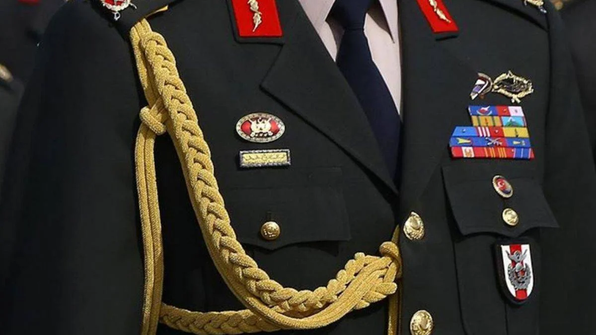 126 general ve amiralin görev yeri değişti