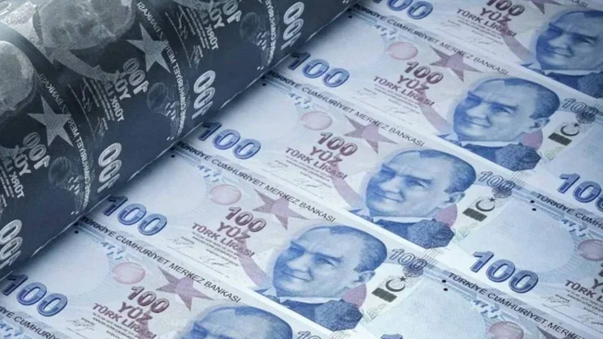 500 lira banknot mu çıkacak? 10 TL madeni demir para mı çıkacak? 500 TL kağıt para iddiasına Nebati'den açıklama