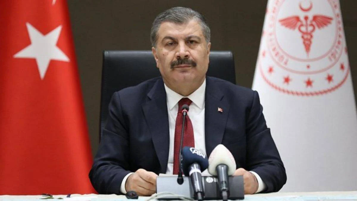 Bakan Koca'dan yönetmelik mesajı: Performans Sistemi'nin fişi çekildi