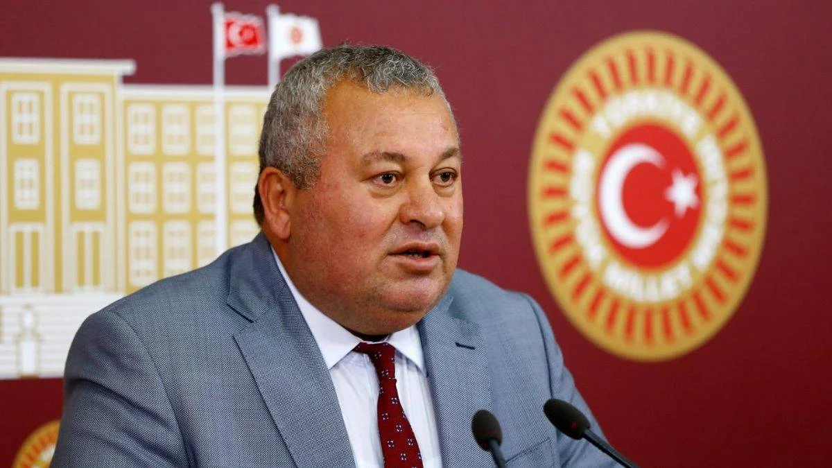 Cemal Enginyurt kimdir? Cemal Enginyurt hangi partili?