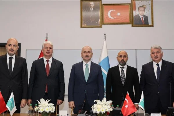 DHMİ, THY ve İGA İstanbul Havalimanı'nda 'Birlikte Karar Alma Projesi Mutabakat Protokolü' imzaladı