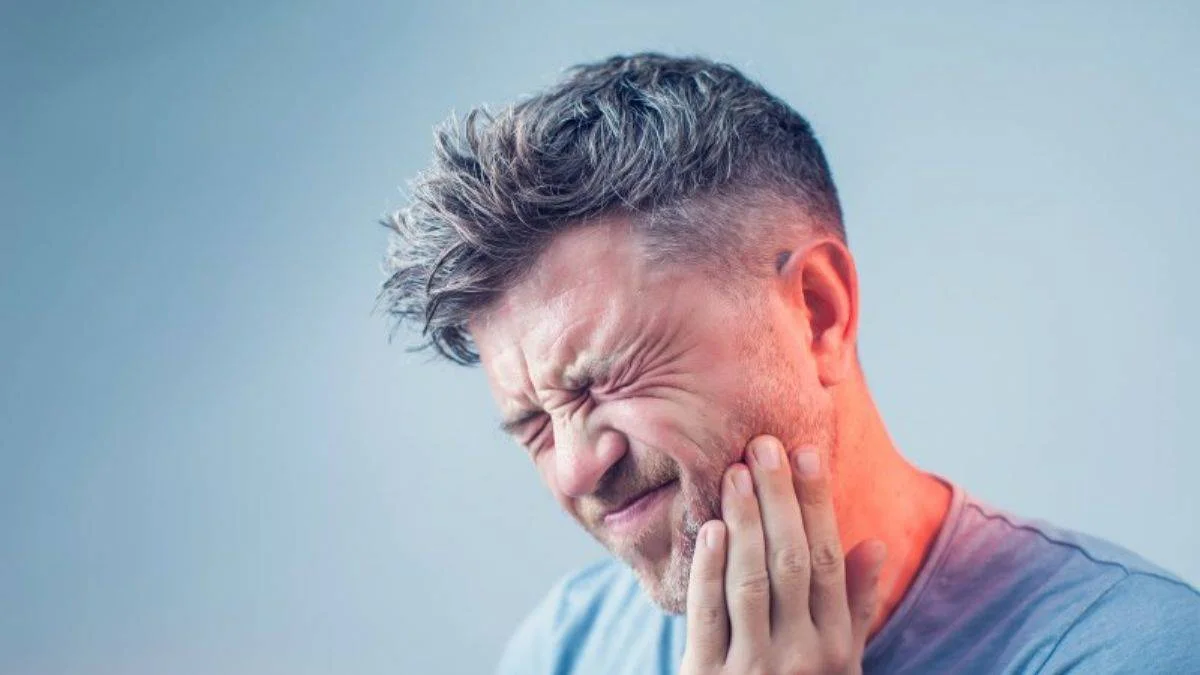 Diş ağrısına ne iyi gelir? Çürük, apseli diş ağrısına ne yapmak gerekiyor? Kolonya, alkol, aspirin diş ağrısını geçirir mi?