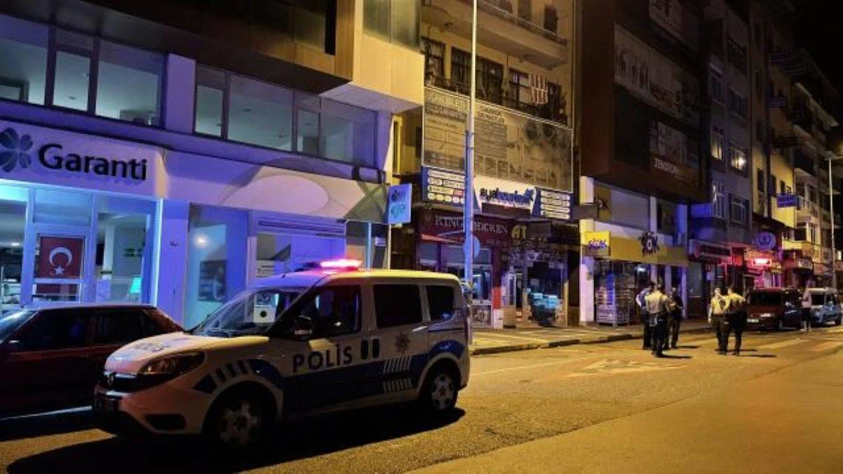 Evinde ölü bulundu