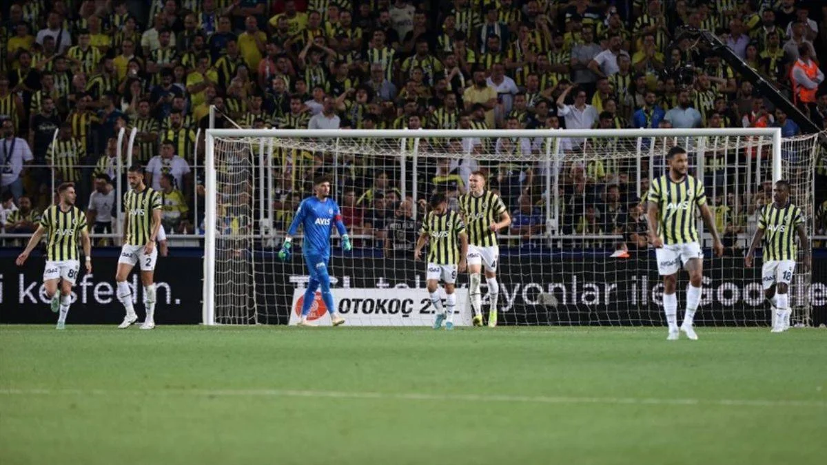 Fenerbahçe kayıpla başladı; Ali Koç'tan takıma eleştiri