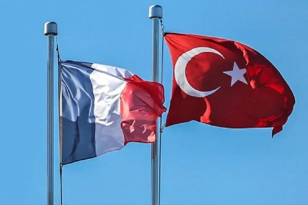Fransa'dan Türkiye'ye övgü