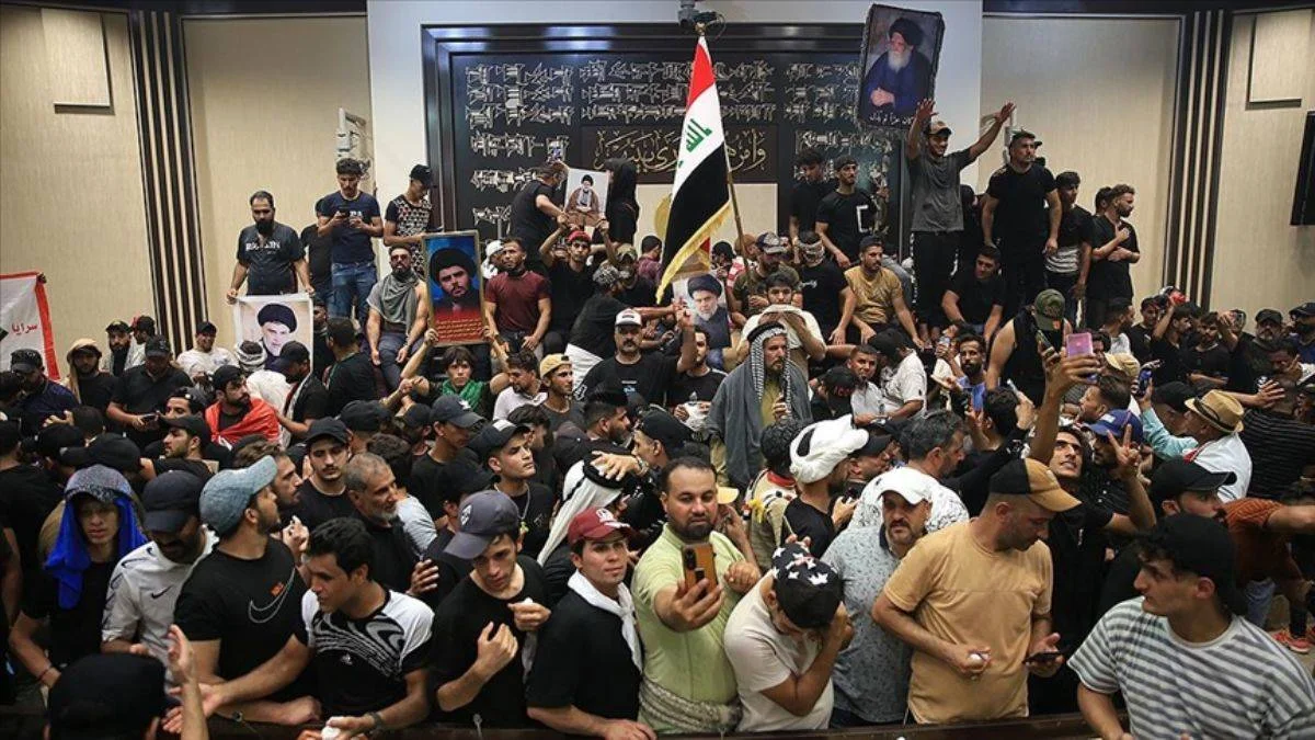 Irak Meclisinden Sadr'a destek açıklaması