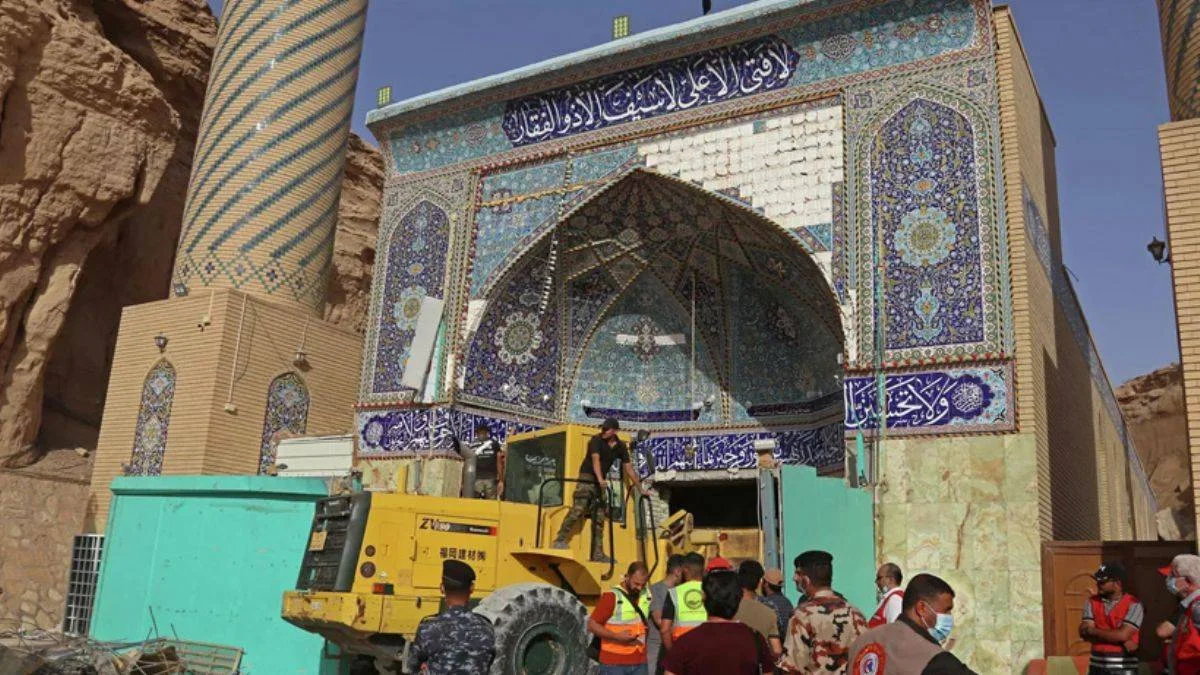 Irak'ta türbe çöktü: Çok sayıda ölü var!