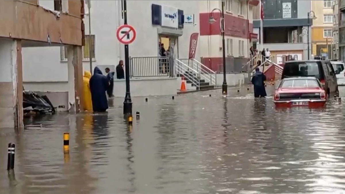 İstanbul Valiliğinden yağış uyarısı
