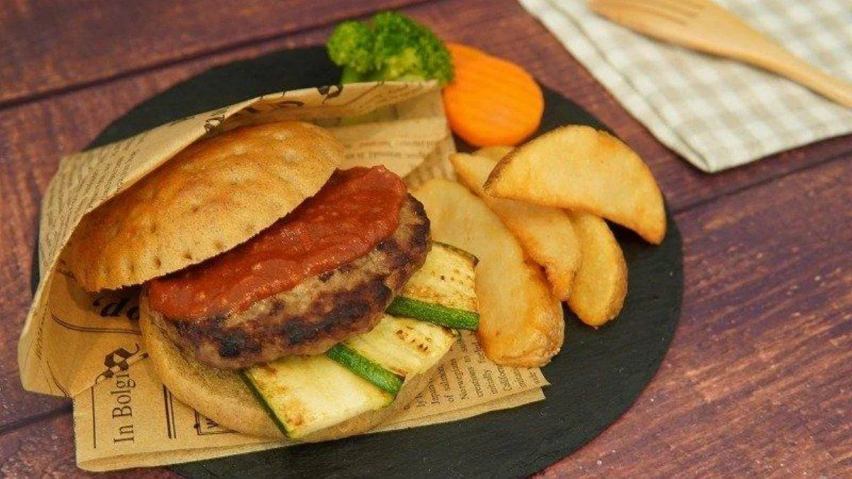 Japon hava yolu şirketi menüsüne böcek ekledi