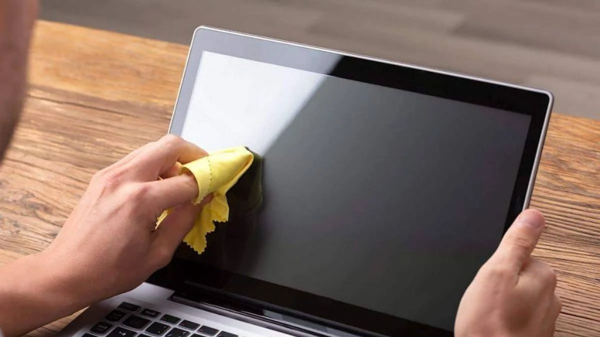 Laptop ekranı nasıl temizlenir? Bilgisayar ve laptop ekranı temizlerken dikkat edilmesi gerekenler
