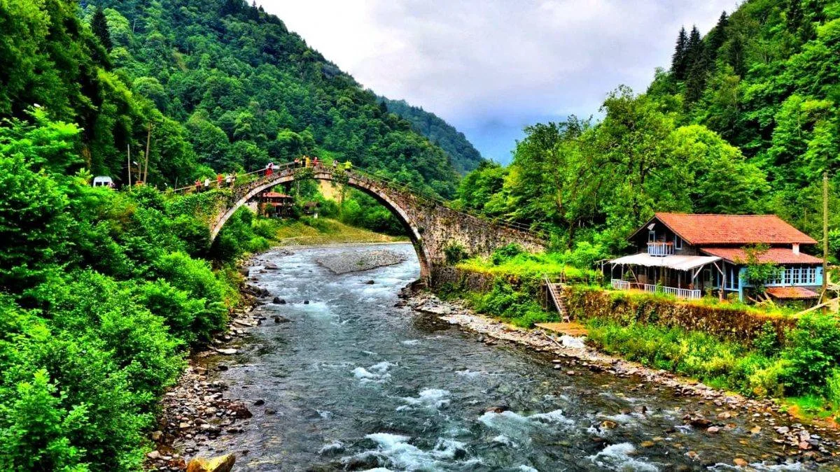 Rize'de Ezan Saat Kaçta Okunacak? Rize Namaz Vakitleri Neler?