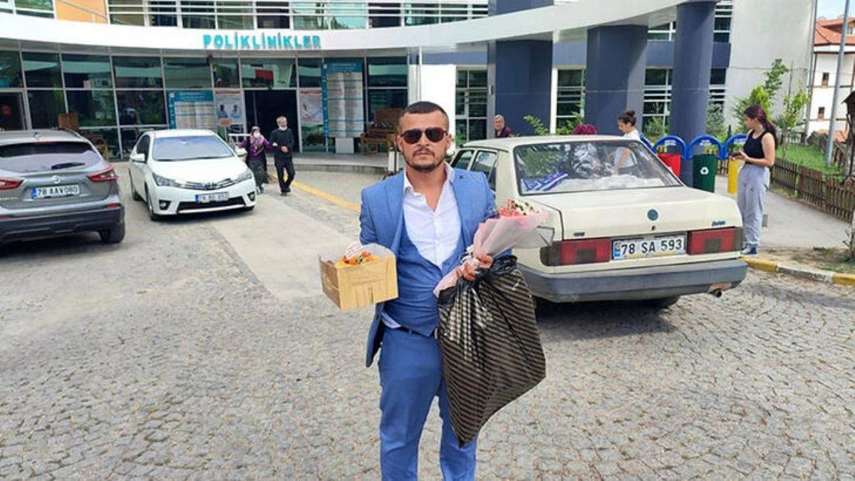 Sağlık çalışanlarından çiçek ve pasta ile özür diledi