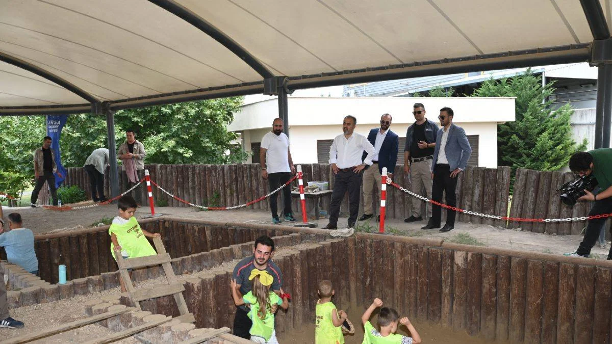 Tarihe festival tadında yolculuk