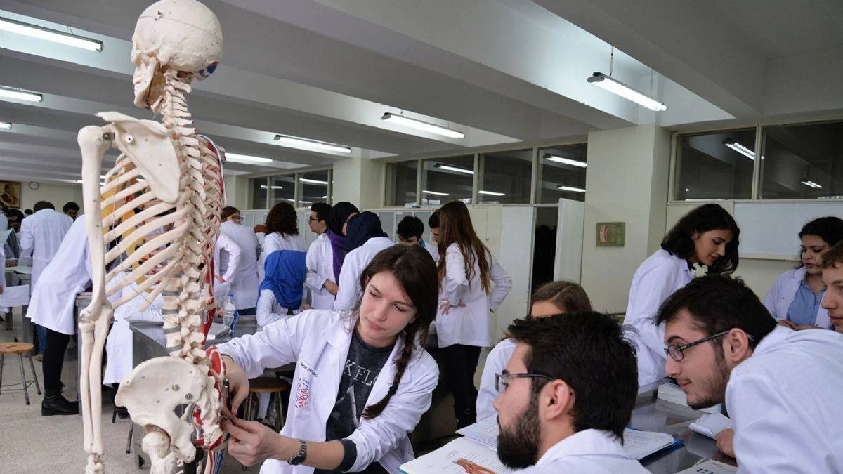 Tıp fakülteleri, tarihin en düşük YKS sıralamalarıyla öğrenci aldı!