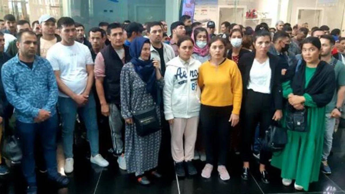 Ülkelerine dönmek isteyen Türkmenistanlılar yardım bekliyor