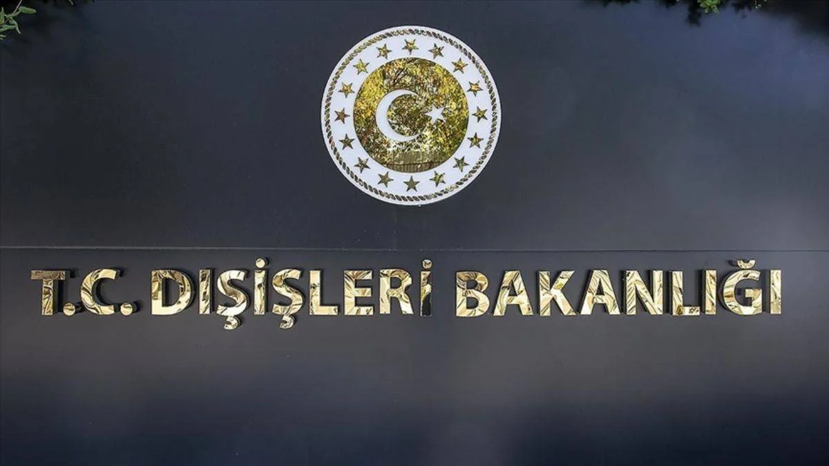 "Yunanistan düpedüz terörist besliyor"