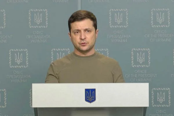 Zelenski, Donetsk cephesindeki durumun hala ağır olduğunu söyledi