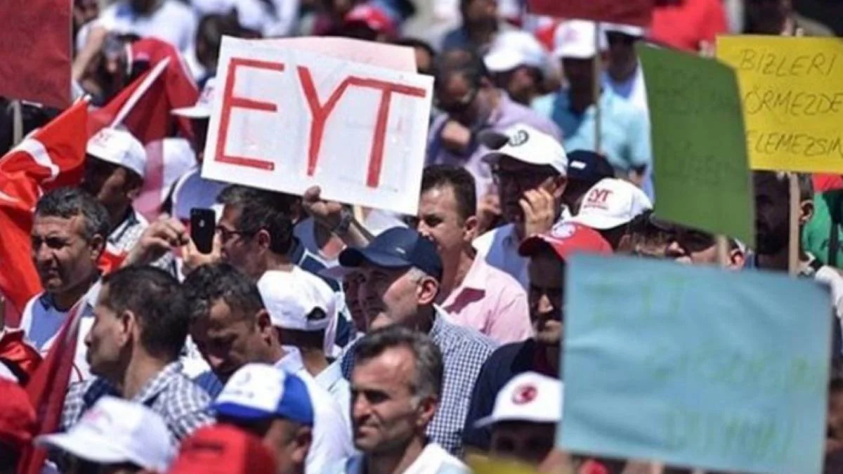 8 Eylül 1999 öncesi staj yapanlar EYT emekli olur mu? Staj süresi EYT kapsamında mı? Staj süresi EYT'den sayılacak mı Staj yapanlar EYT'den yararlanabilir mi?