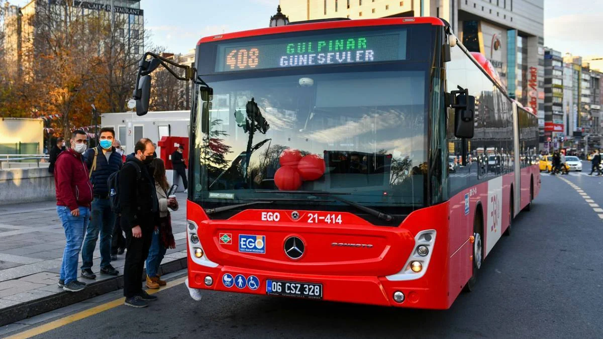 Ankara'da saat kaçta otobüsler indirimli? Ankara'da EGO otobüsleri hangi saatlerde indirimli? Saat 7'de otobüsler indirimli mi?