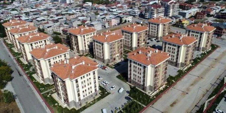 Bakanlık uyardı: Sosyal konuta başvuranlar iki maddeye dikkat!