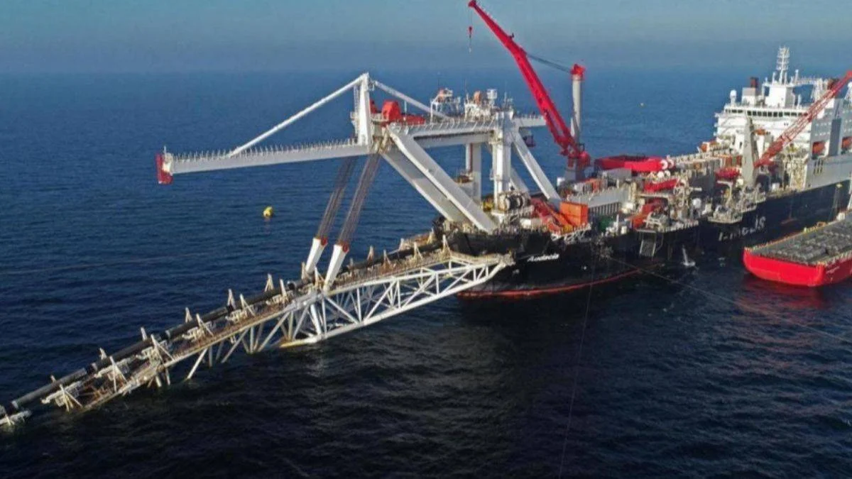 Baltık Denizi'nde Rus doğal gaz hatlarındaki sızıntıların yakınında patlamalar belirlendi