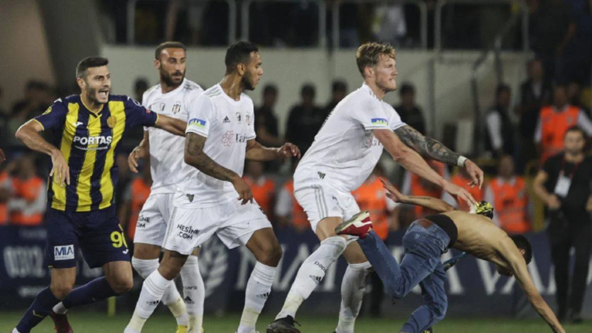 Beşiktaş'tan Ankaragücü maçında yaşananlarla ilgili açıklama