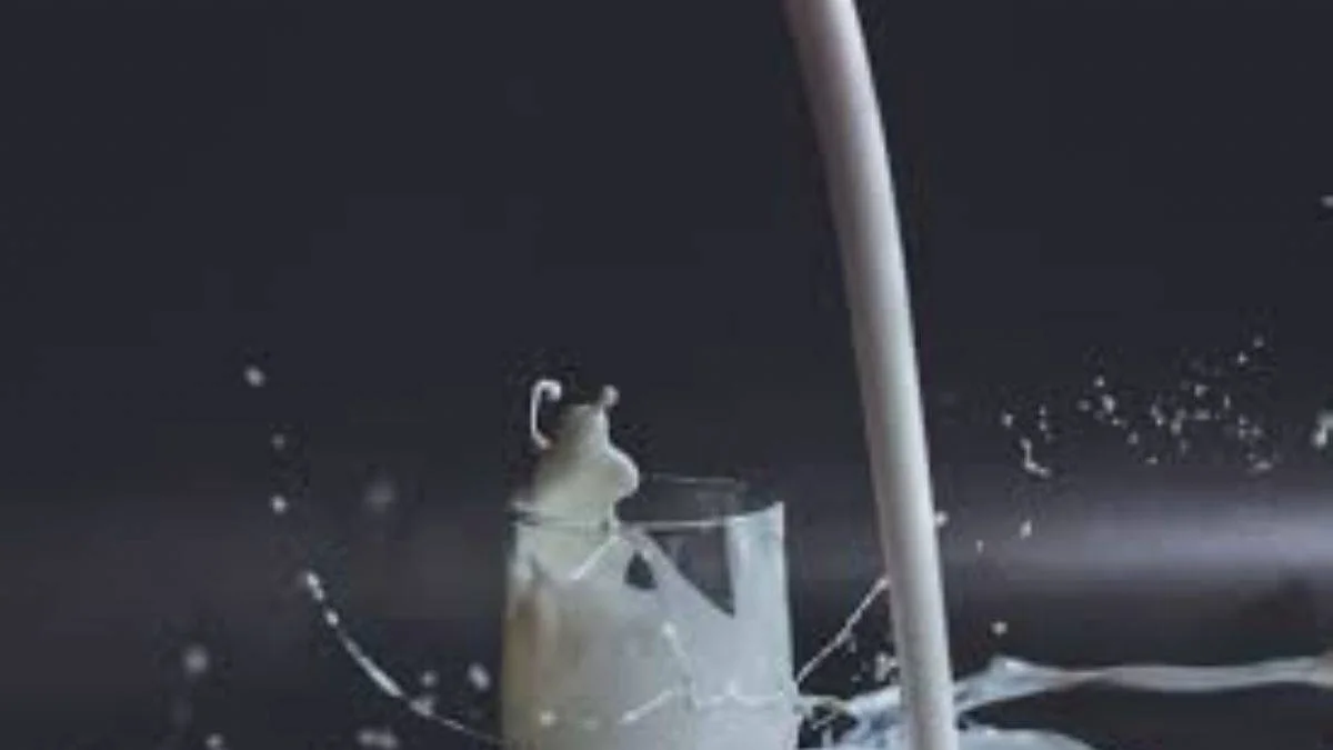 Çiğ süte zam mı geldi? 1 litre süt ne kadar oldu? Süt fiyatlarına ne kadar zam geldi?