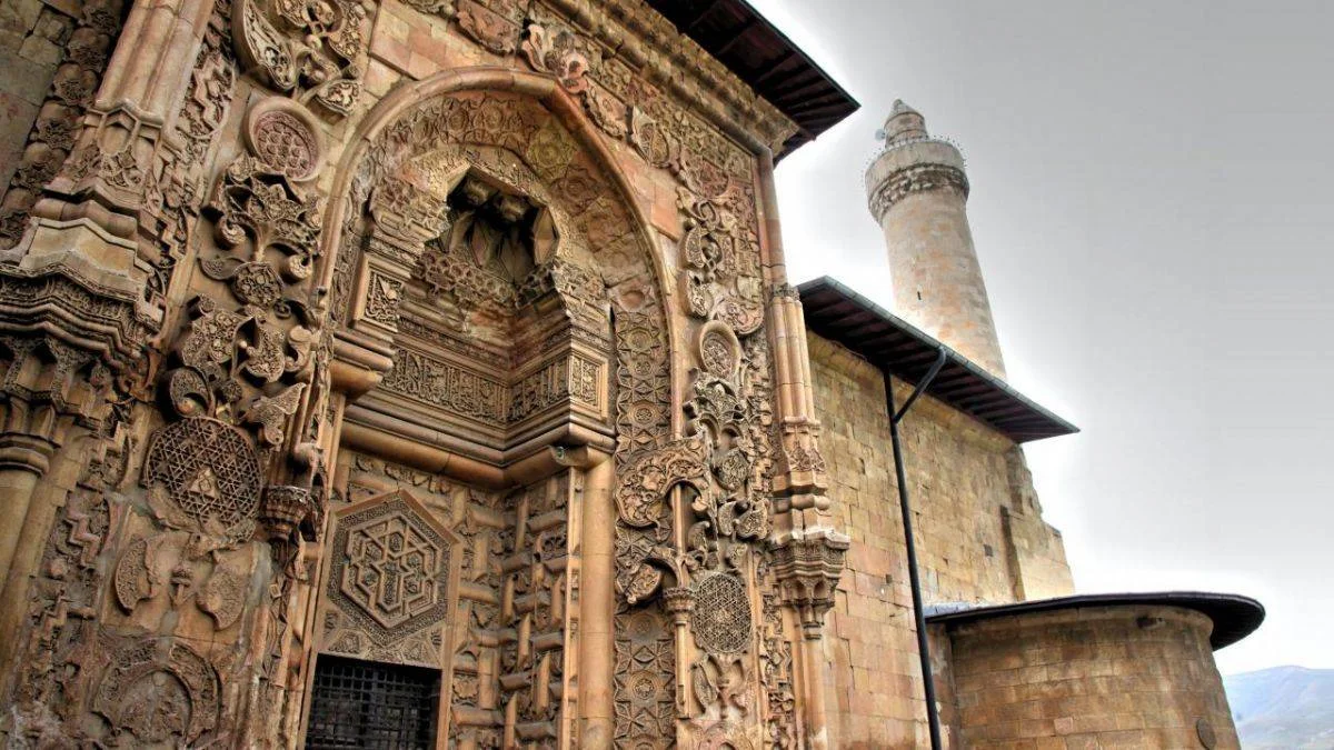 Divriği Ulu Camii nerede, özellikleri neler? Divriği Ulu Camii tarihçesi