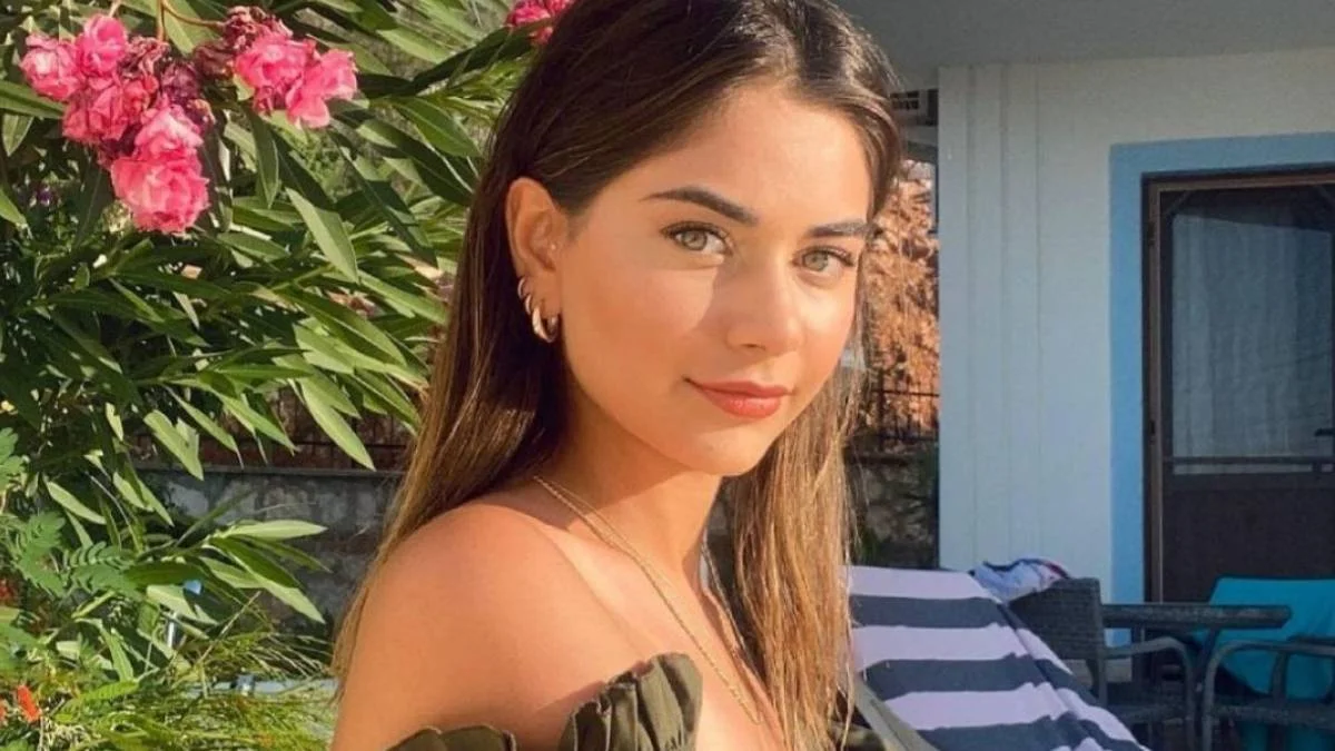 Ece Aydemir kimdir? Miss Turkey 17 numara Ece Aydemir oyuncu mu? Hangi dizi ve filmlerde oynadı?