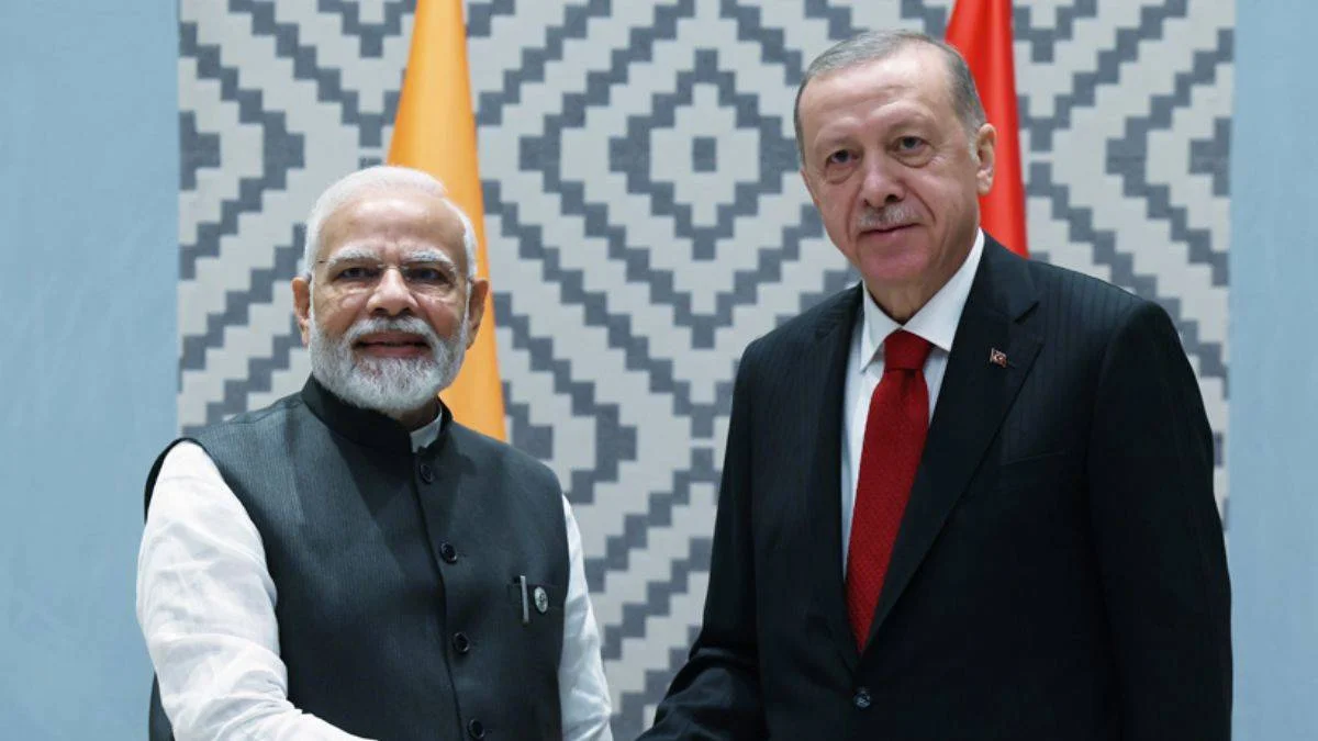 Erdoğan, Hindistan lideri Modi ile bir araya geldi