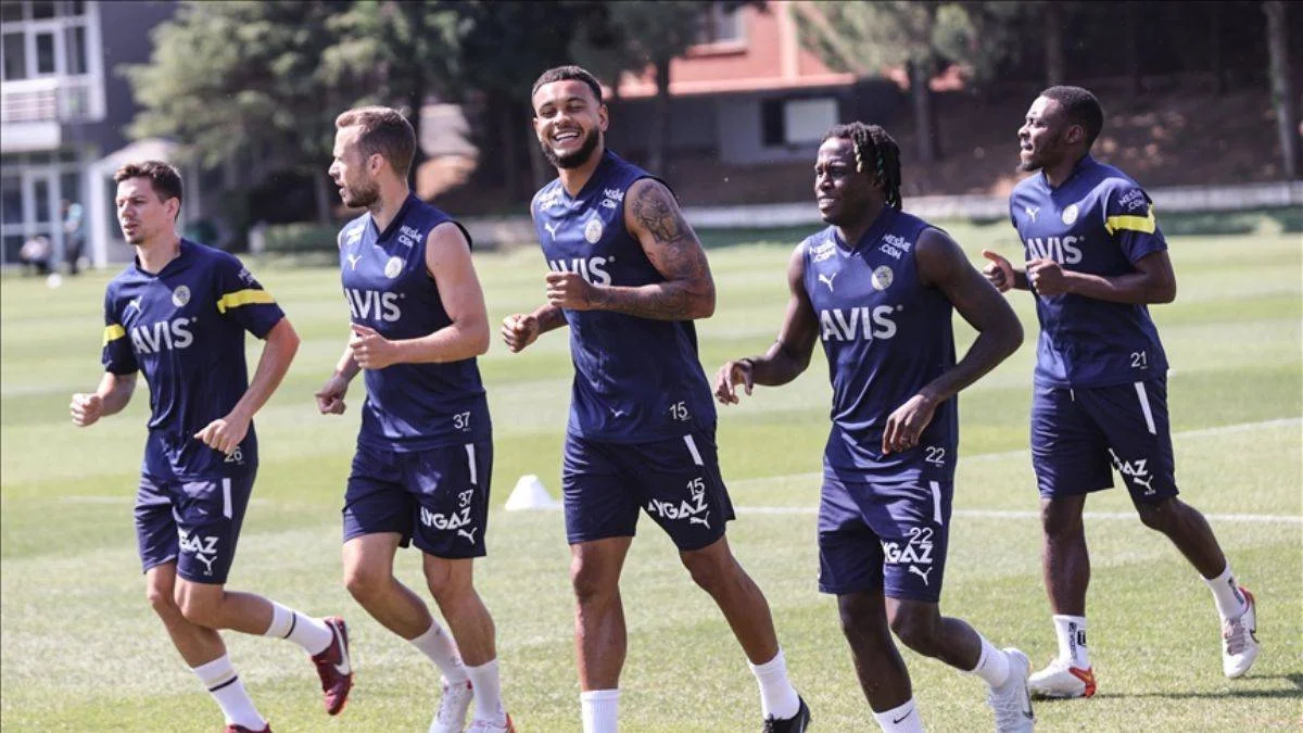 Fenerbahçe'de 3 isim forma giyemeyecek