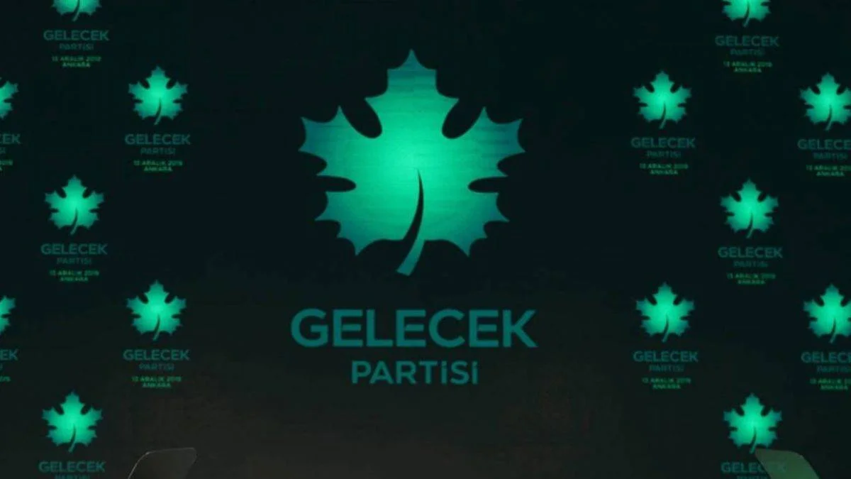 Gelecek Partisi: Kürdistan Bölgesel Yönetimi bayrağı niye suç olsun?