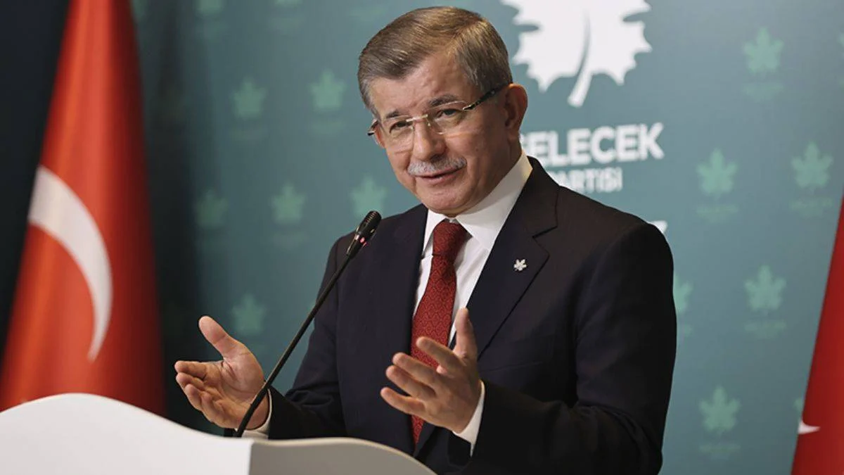 Gelecek Partisi'nden ''Demirtaş'' açıklaması: Davutoğlu tüm davalarından vazgeçti