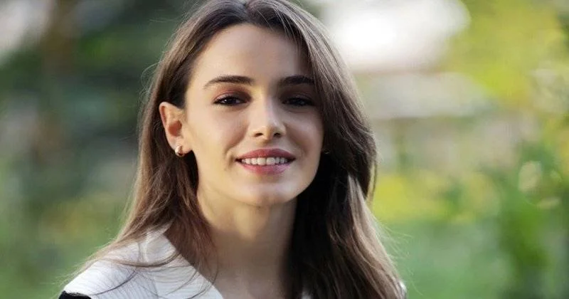 Hafsanur Sancaktutan Kimdir, Nerelidir? Hafsanur Sancaktutan Hangi Filmde Oynadı?