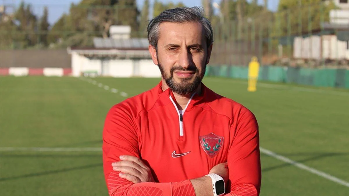 Hatayspor: Teknik direktörümüz Serkan Özbalta istifa etti