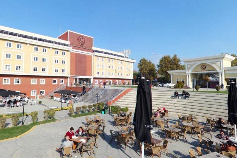 İstanbul Aydın Üniversitesinde Hangi Bölümler Var? İstanbul Aydın Üniversitesi Lisans Ve Ön lisans Bölümleri