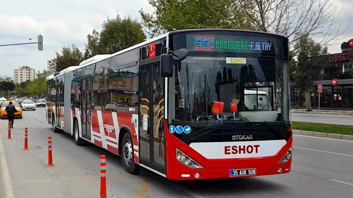 İzmir'de bugün ESHOT otobüsler ücretsiz mi? 12 Eylül'de İzmir'de öğrencilere otobüs bedava mı? İzmir ESHOT, otobüs, metro, İZBAN bedava mı?