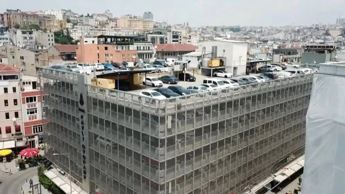 Karaköy katlı otopark kapalı mı, açık mı? Karaköy katlı otopark neden kapatıldı, ne zaman açılacak?