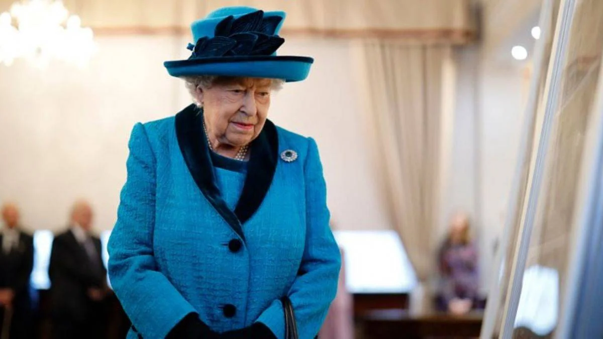 Kraliçe II. Elizabeth öldü mü? Elizabeth'in yerine kim geçecek? Elizabeth kaç yaşında?
