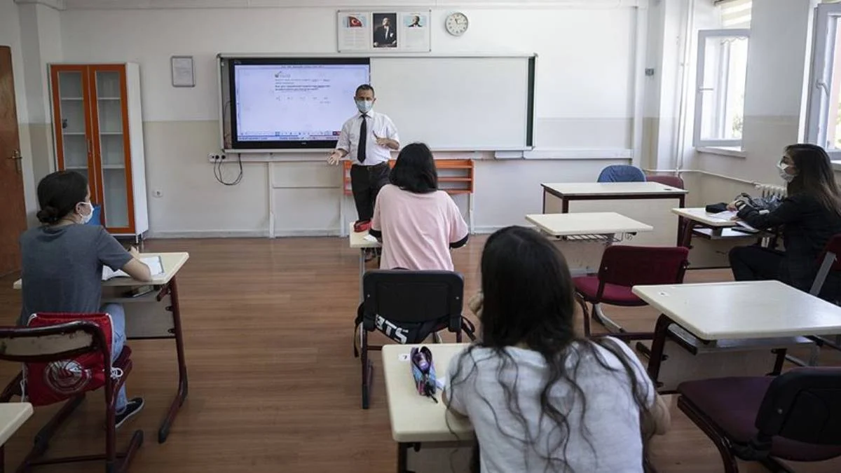 Lisede en kolay seçmeli ders hangisi? Lise 9. sınıf, 10. sınıf, 11. sınıf ve 12.sınıf seçmeli dersler hangileri?