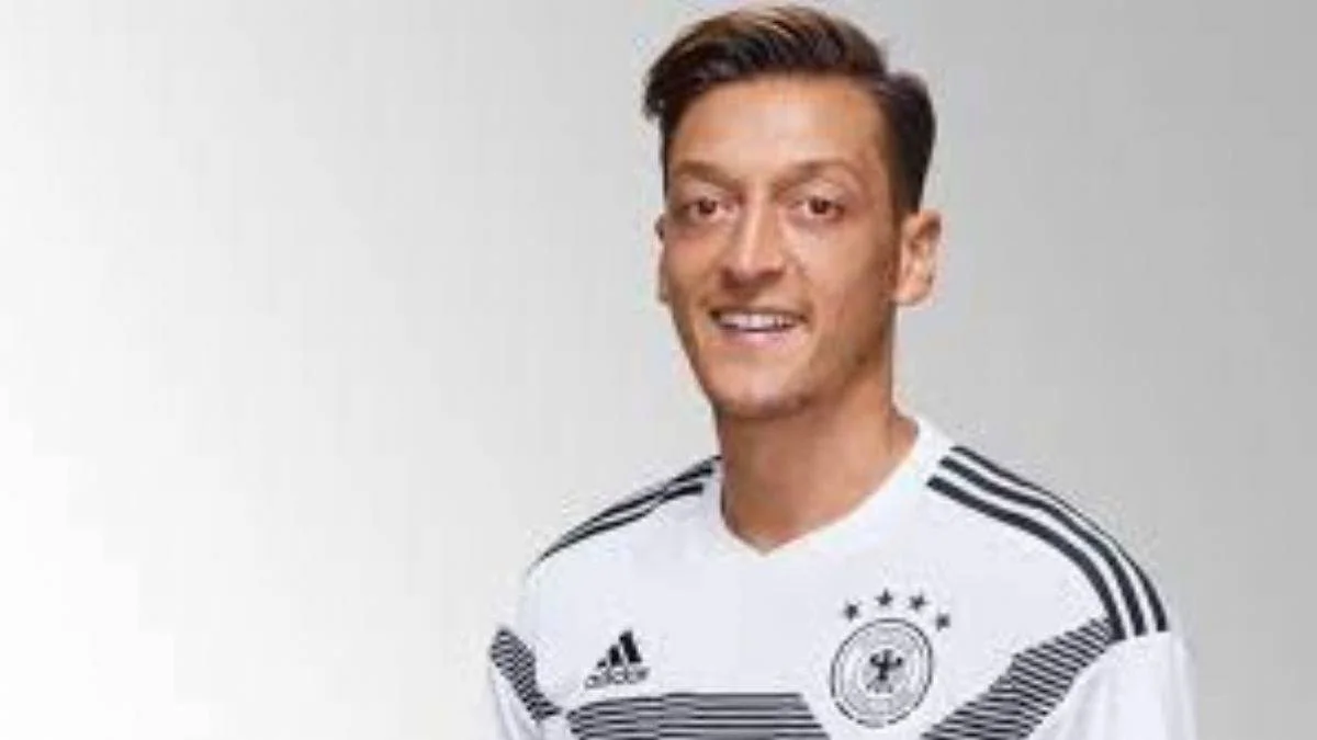 Malezyalı kulüp patronu prensten Mesut Özil açıklaması