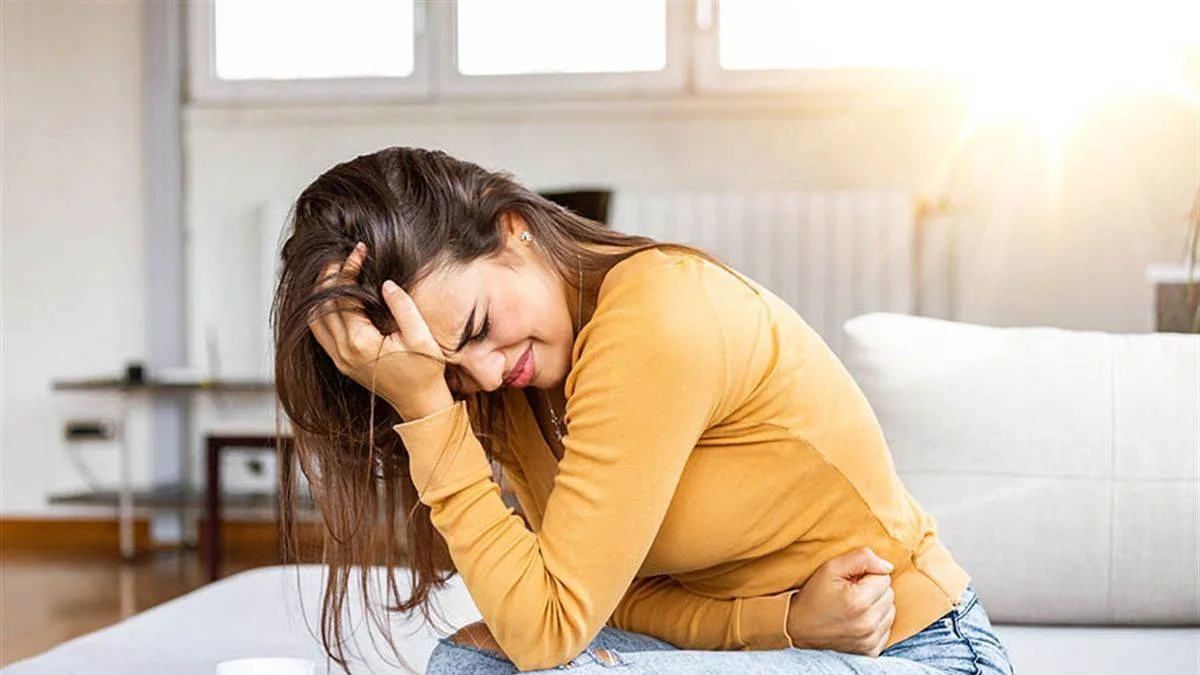 Mide ağrısı neden olur, nasıl geçer? Şiddetli mide ağrısına iyi gelen içecekler neler?
