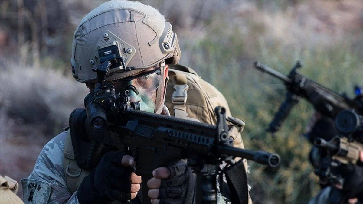 MSB: Suriye ve Irak'ın kuzeyinde 15 PKK/YPG'li terörist etkisiz hale getirildi