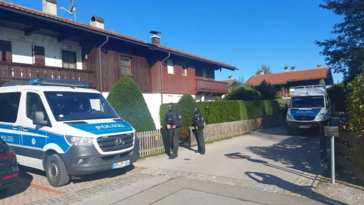 Özbek asıllı Rus milyarderin evine baskın