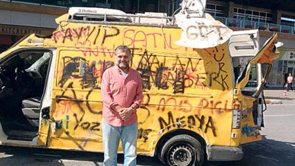 'Pişkin, foncu, yabancı istihbarat mamacısı...'