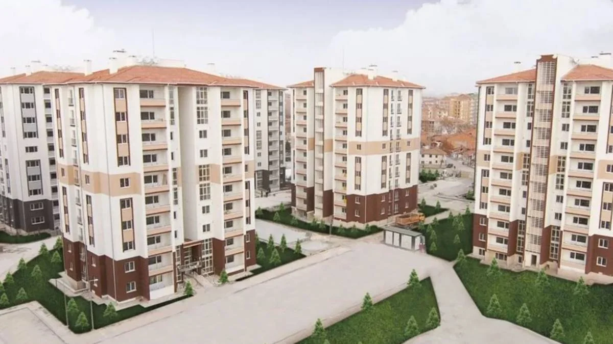 Sosyal konutlara başvuranlar TOKİ Orta Gelir konutlara başvuru yapabilir mi? Sosyal konut başvurusu yapanlar diğer TOKİ evlerine başvurur mu?